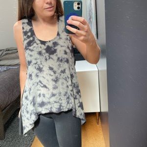 100% Silk tie dye tank with open back Size: XS